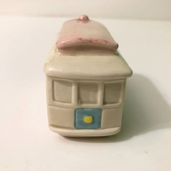 Vintage SNCO  Imports San Francisco Trolley Car Salt And Pepper Shakers - Picture 13 of 16